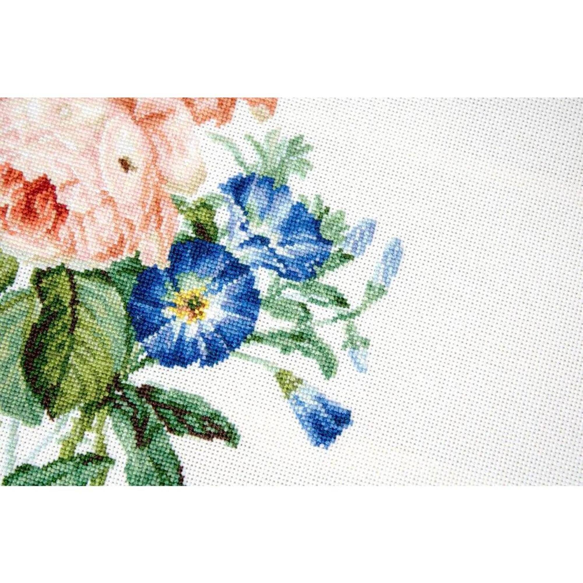 Luca-S Bouquet with Roses Counted Cross Stitch Kit
